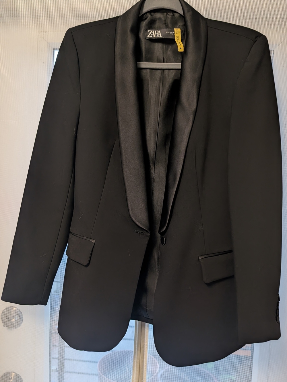 Zara Women's Black Blazer Size Medium